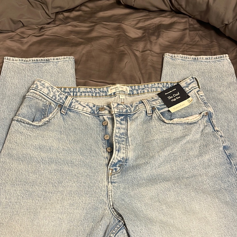 Abercrombie and Fitch The Dad Jean High Rise Curve love